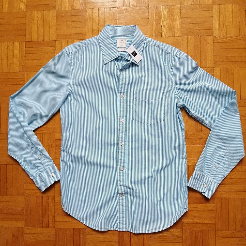 Gap Shirt Small NWT